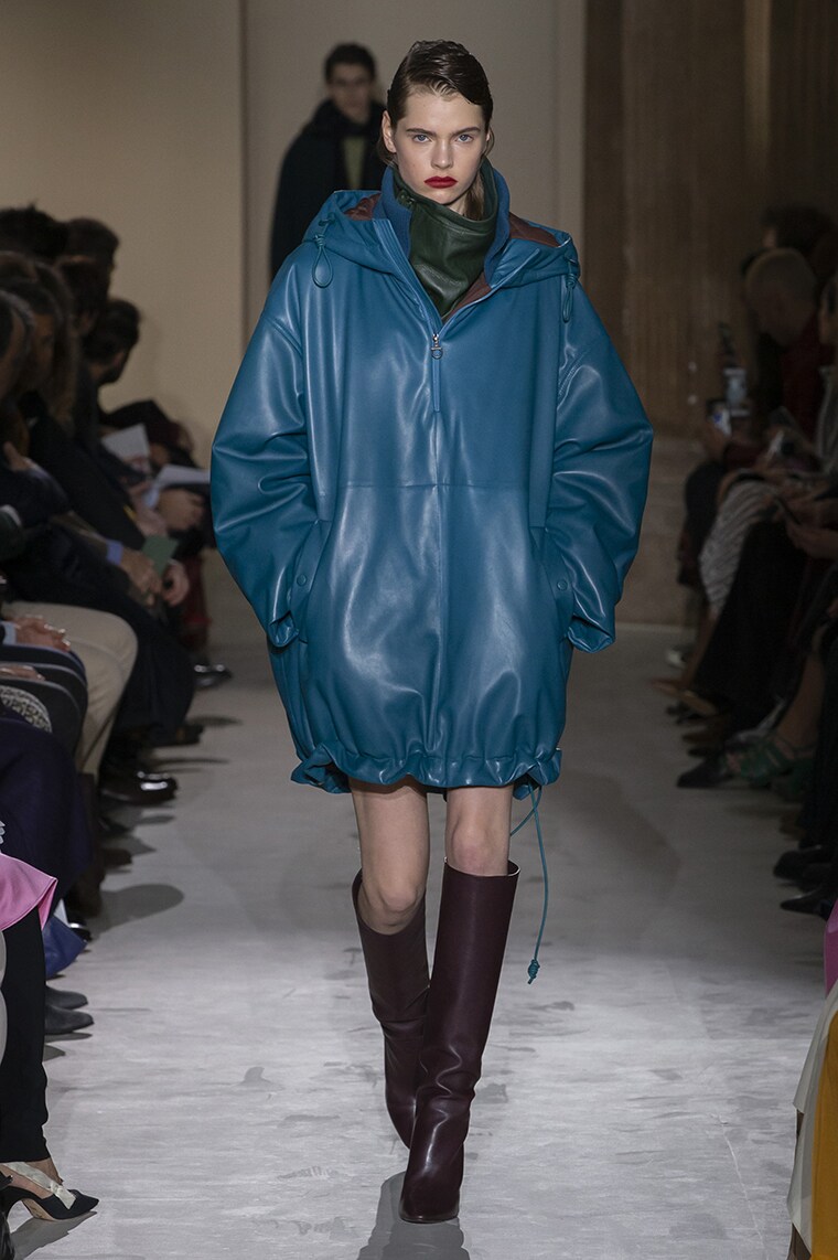 SalvatoreFerragamoRedPatentVara SalvatoreFerragamoRedPatentVara