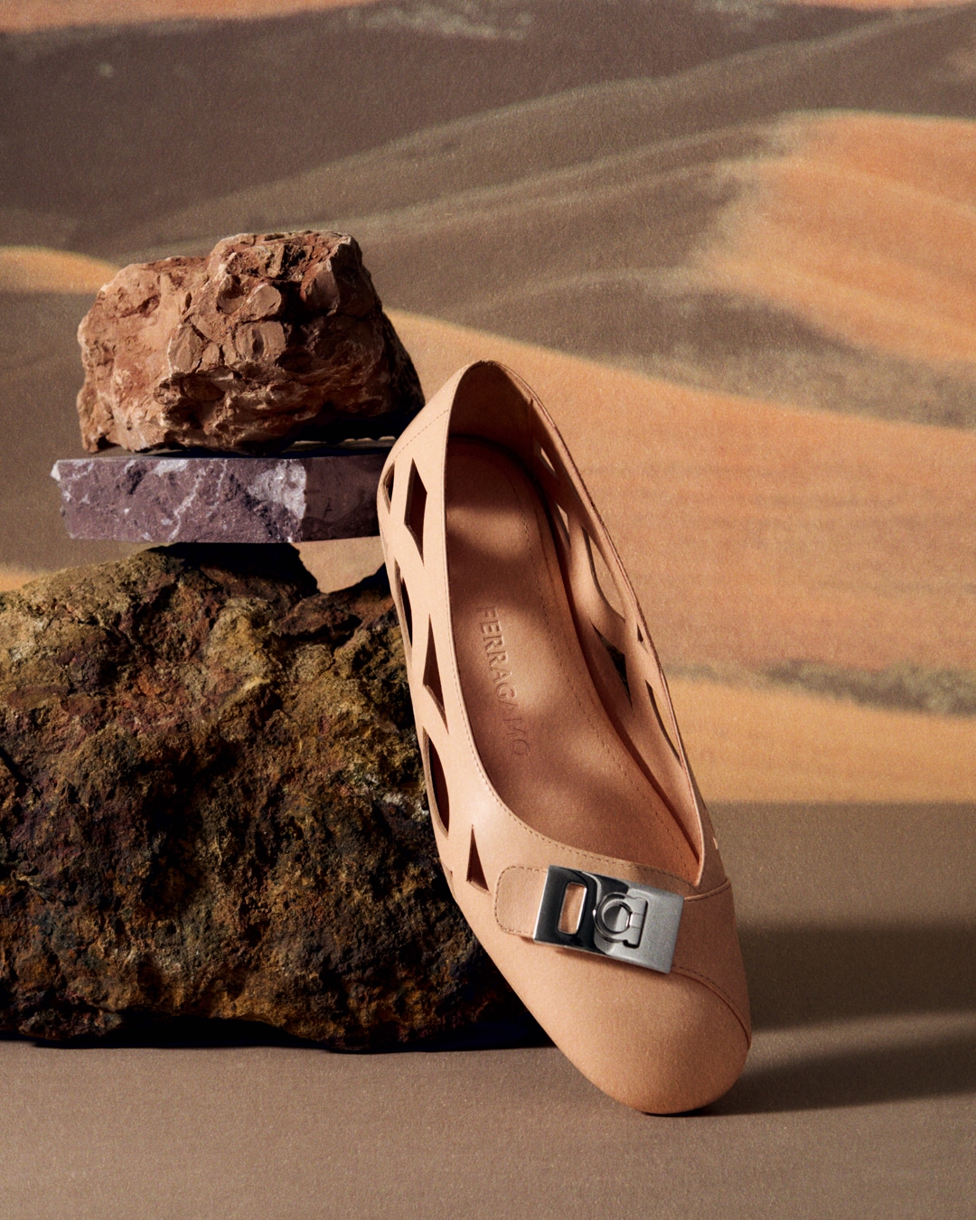 バレエシューズ Salvatore Ferragamo Caramel suede ballerinas Women's Ballet Flats | Ferragamo EU