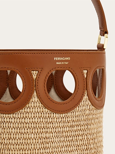 バッグ・カバンその他 FERRAGAMO Woman Mini bag Leather 216798 774680 011 Hug handbag (XS) - Women | Ferragamo