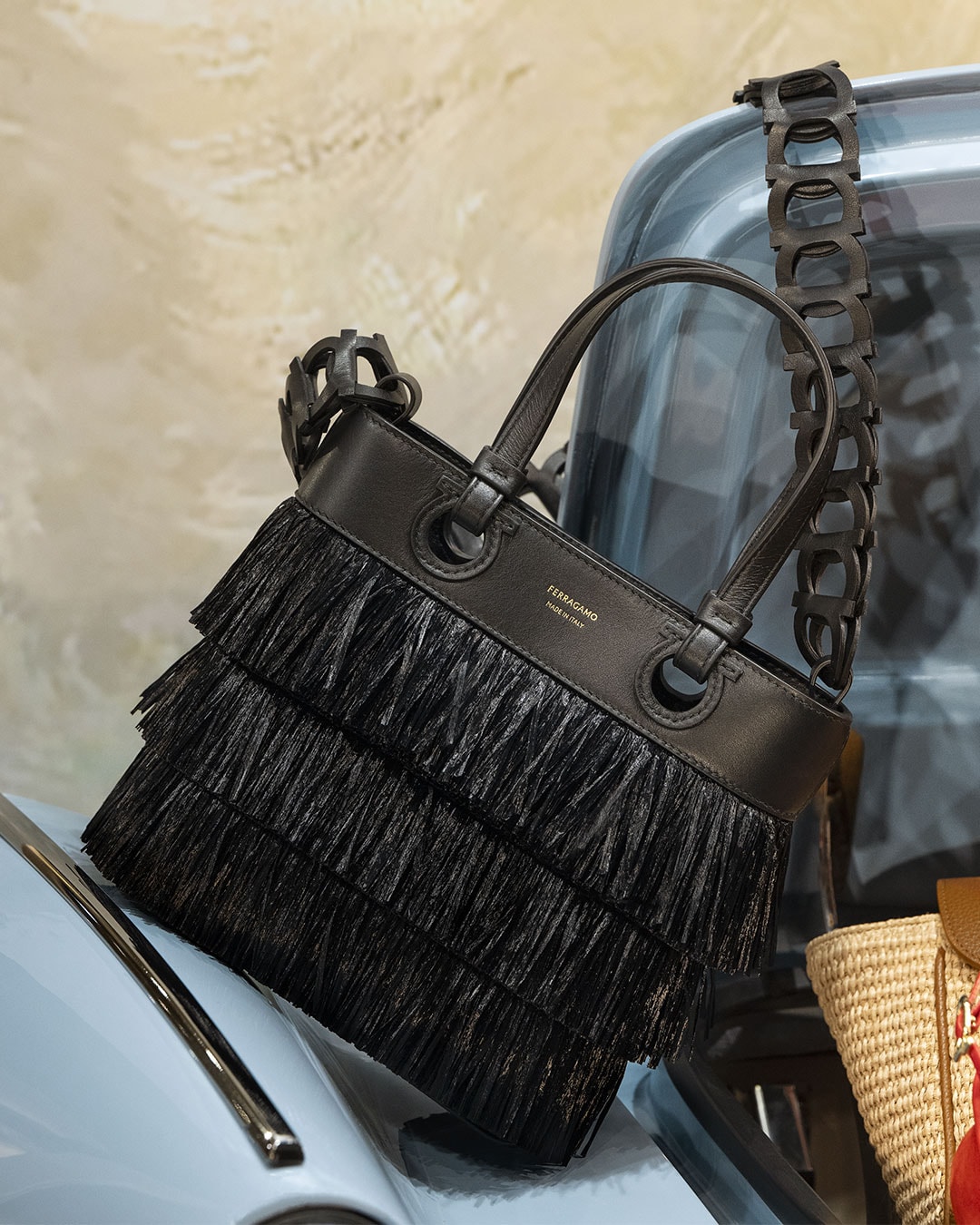 L'Avventura：フェラガモ2025年プレフォールの自然とイノベーション