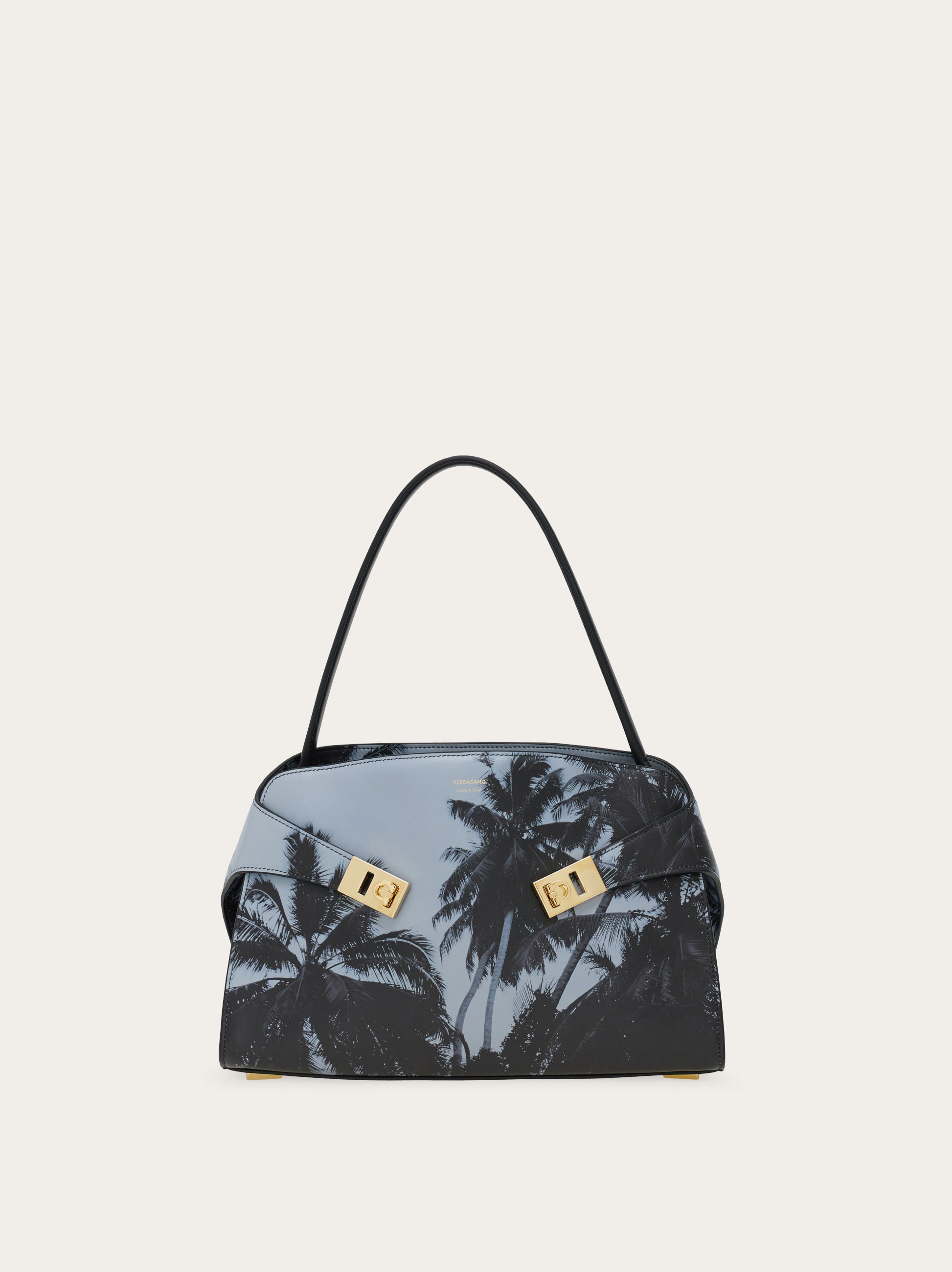PF25 Bag PopUp Store