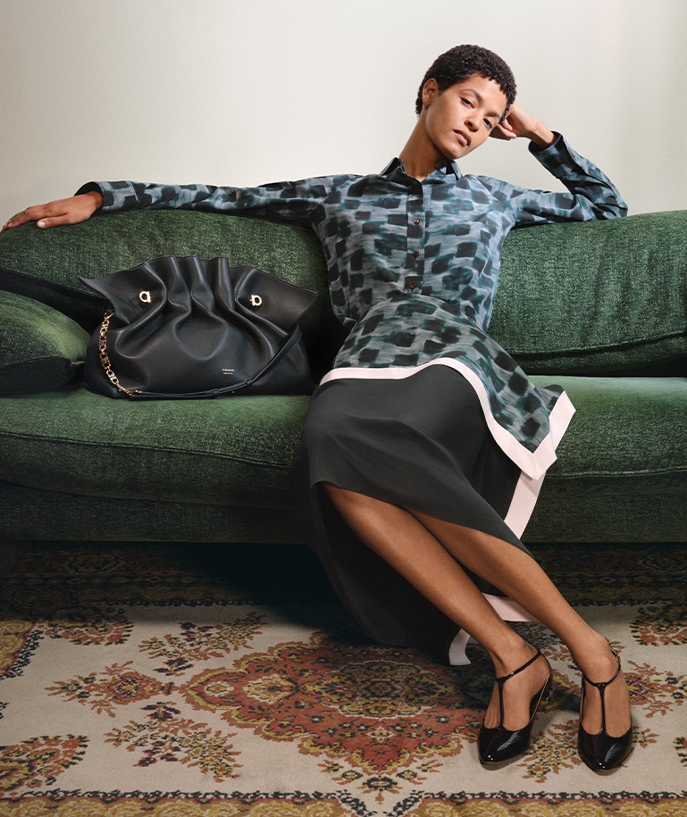 SALVATORE FERRAGAMO タフルフレストハックルティテルヒコト Ferragamo United States | Official Online Store