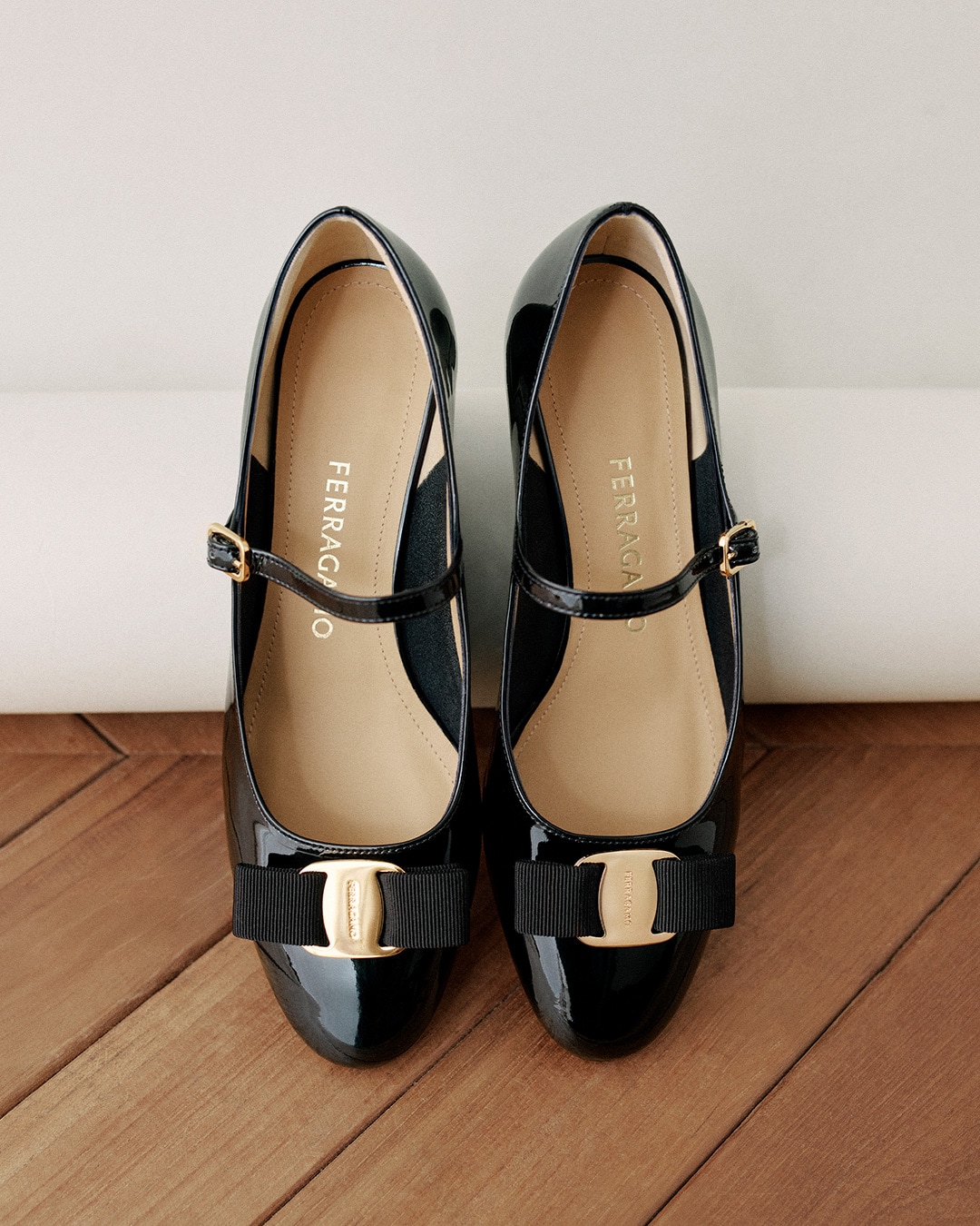 いのり　フェラガモ 本店限定 Ferragamo（フェラガモ）商品一覧｜ワンダーレックス公式通販サイト