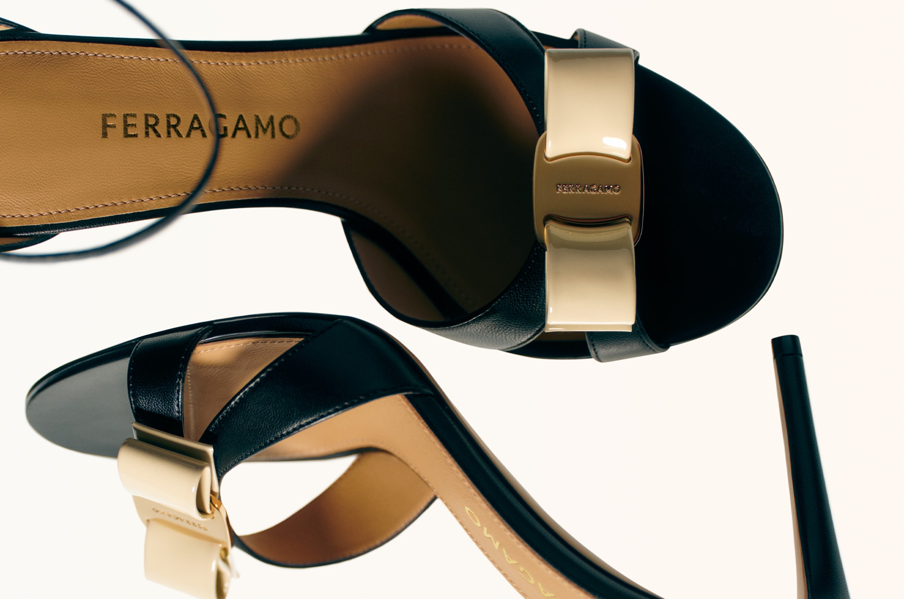 フェラガモ ボウ ガイド:アイコニックなボウをご覧ください フェラガモ ボウ ガイド:アイコニックなボウをご覧ください