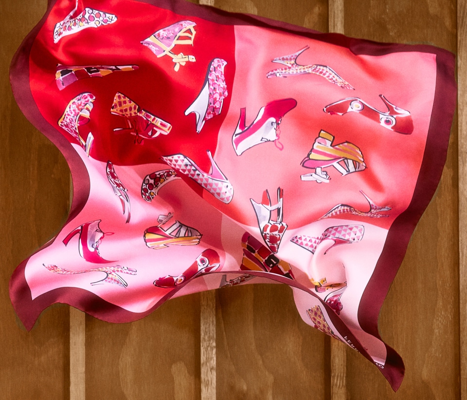 美品☆フェラガモピュアシルクプリント大判スカーフ☆鳥とフルーツ☆赤オフ