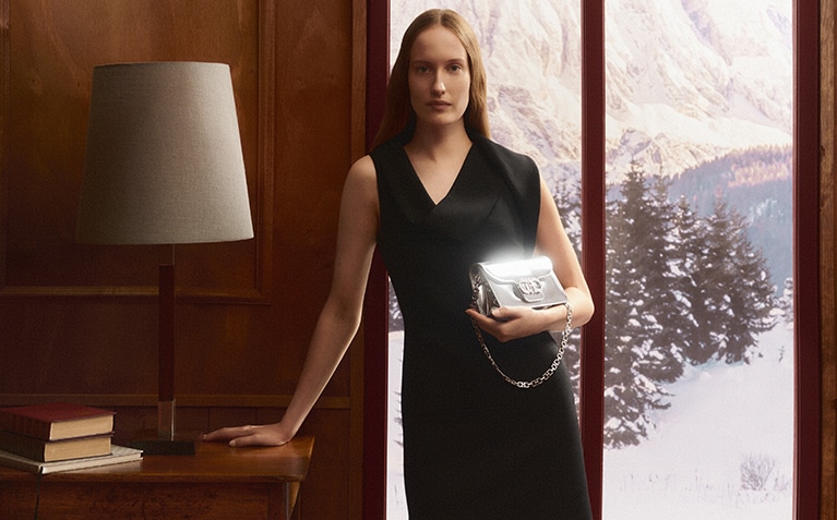 専用出品❗️⭐️Salvatore Ferragamo パーティーバッグ茶 レディースのパーティーバッグ | フェラガモ JP