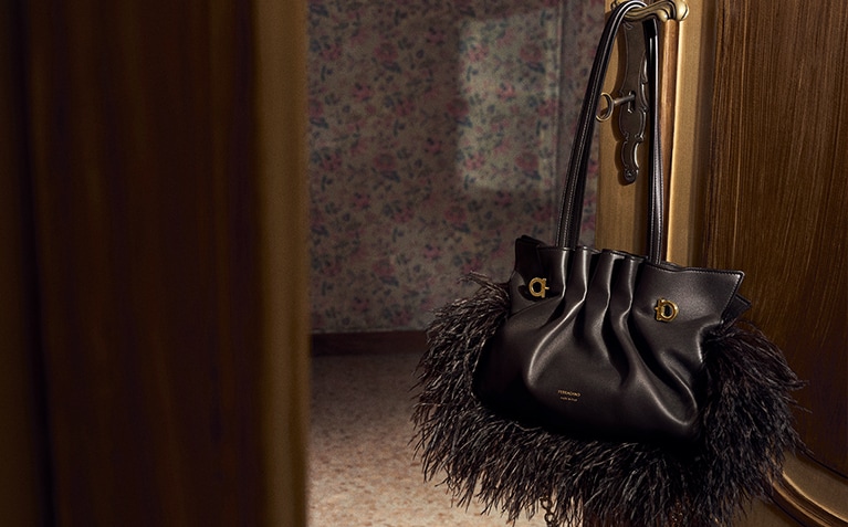 フェラガモバッグ Ferragamo Soft-Bag | Ferragamo JP