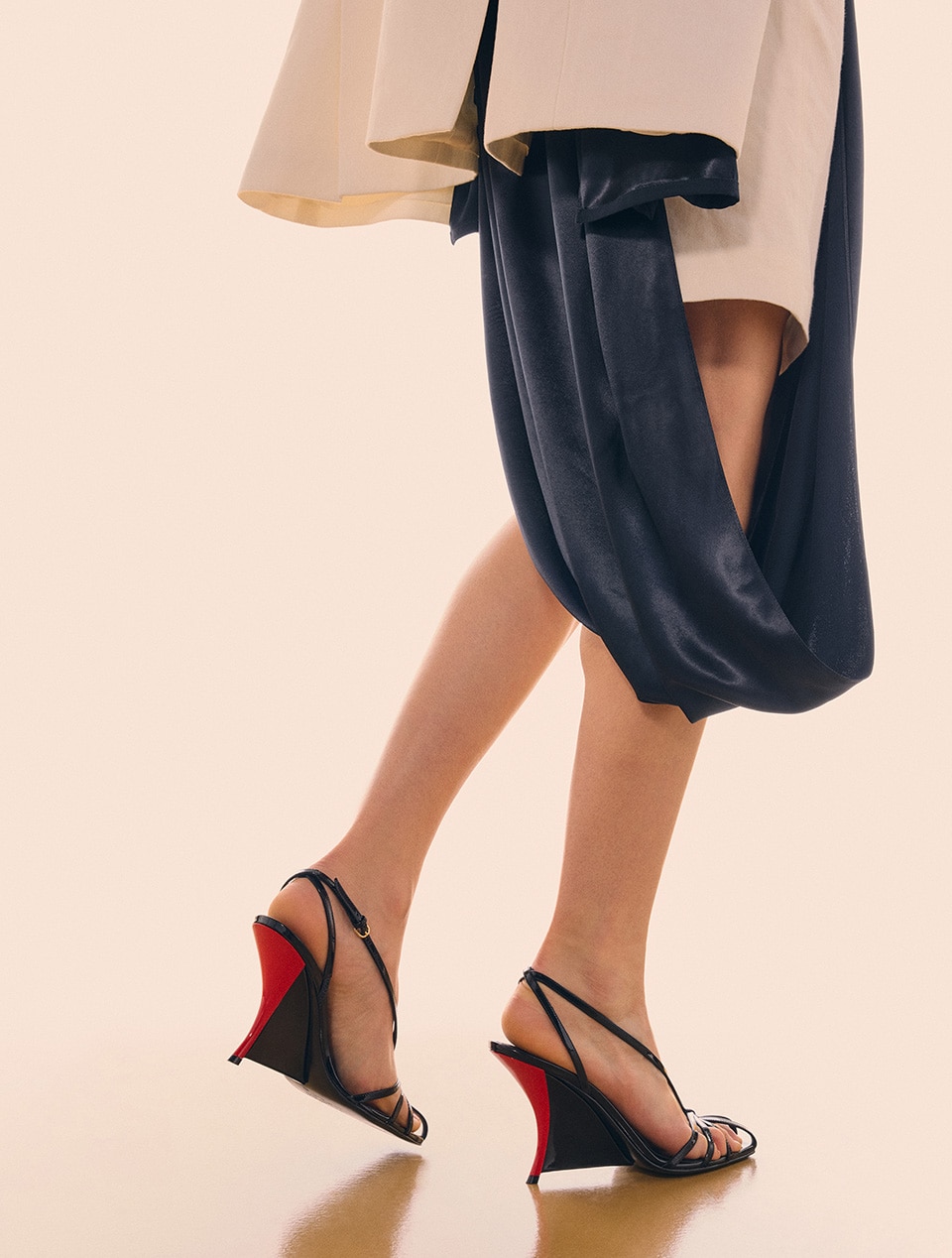 Salvatore Ferragamo タイトスカート 38 SS27 Show | Stories | Ferragamo US