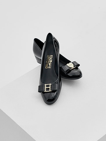 Ferragamo MyVara black