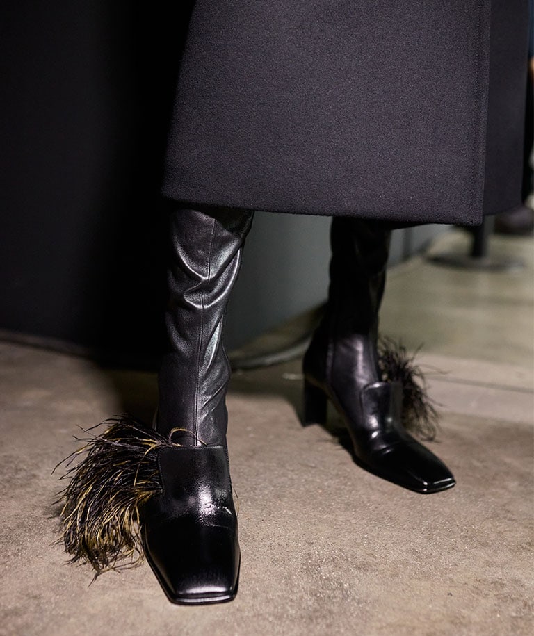 ショートブーツ・ブーティ FERRAGAMO FW23 ADHAR (ADHAR763424 NERO) Fall/Winter 2023 show