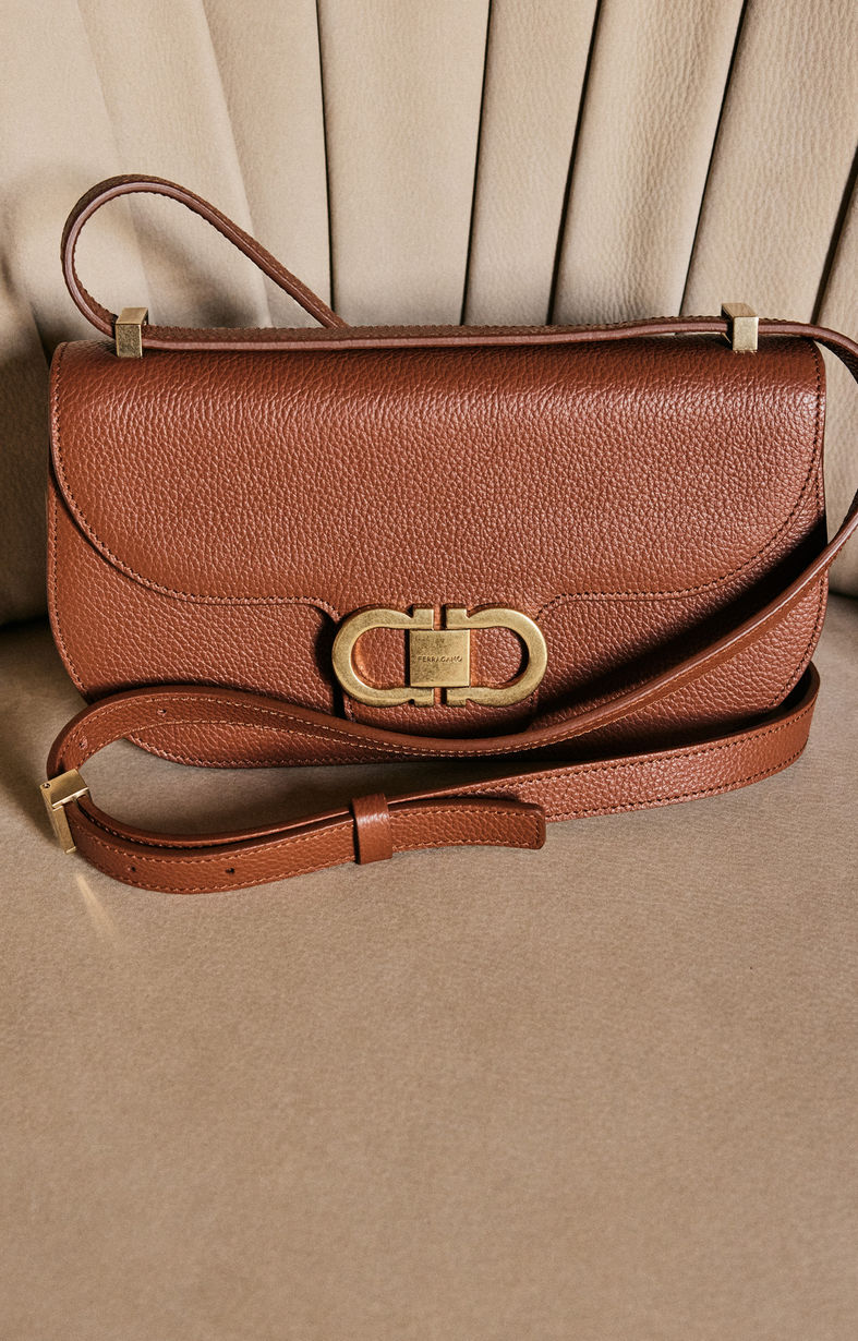 ス*ン様 Salvatore Ferragamo ボリュームソール ヌバックロー Salvatore Ferragamo Rolo Reversible Bit Mens Shoes Sz 9.5 D in