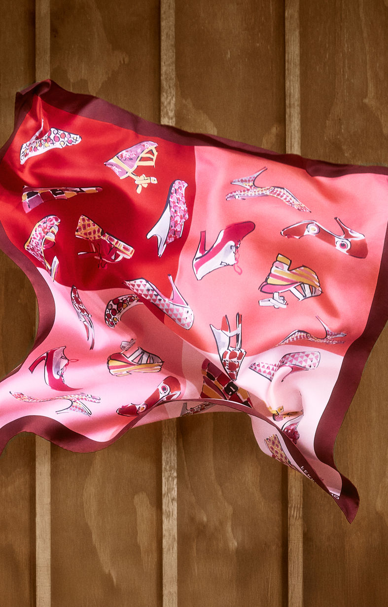 ウィメンズ アクセサリー・シルクアクセサリー｜フェラガモ