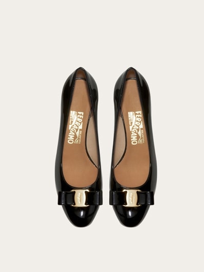 Salvatore Ferragamo Vara ダークブラウン7C Quilted Vara pump - Women | Ferragamo