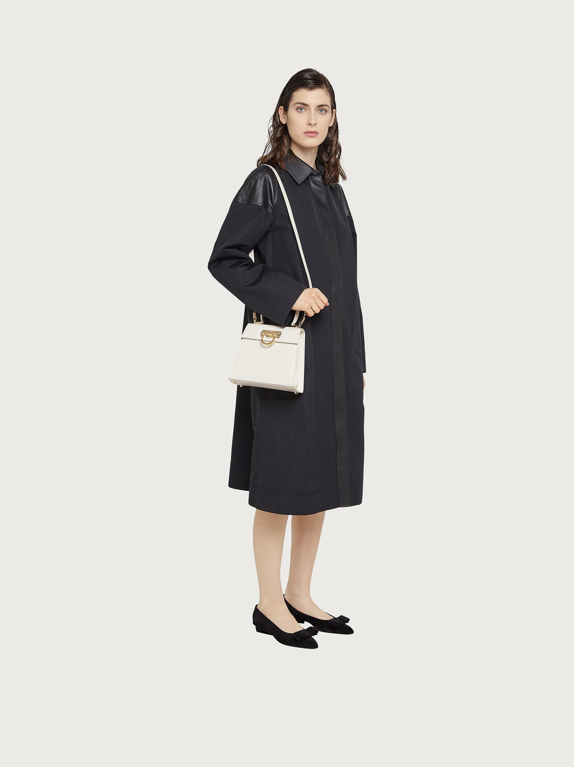 Iconic Top Handle (S) - Women | Ferragamo
