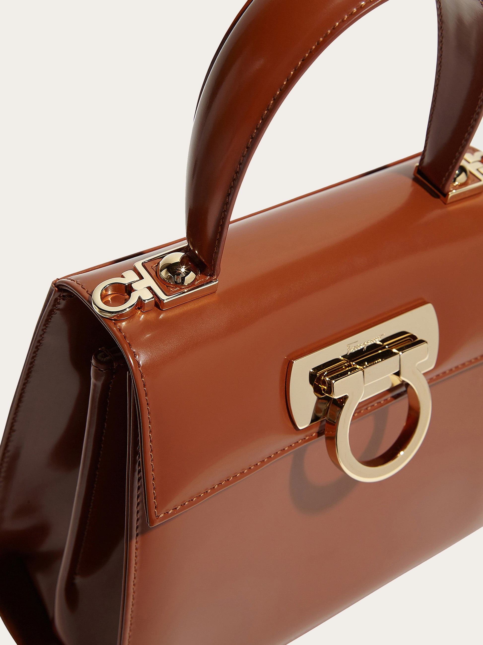 ★関税込み★ FERRAGAMO DARK BROWN LEATHER TOP HANDLE BAG Salvatore Ferragamo: Handbag with Shoulder Strap