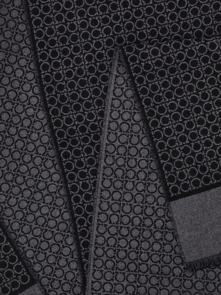 Gancini scarf - Men | Ferragamo