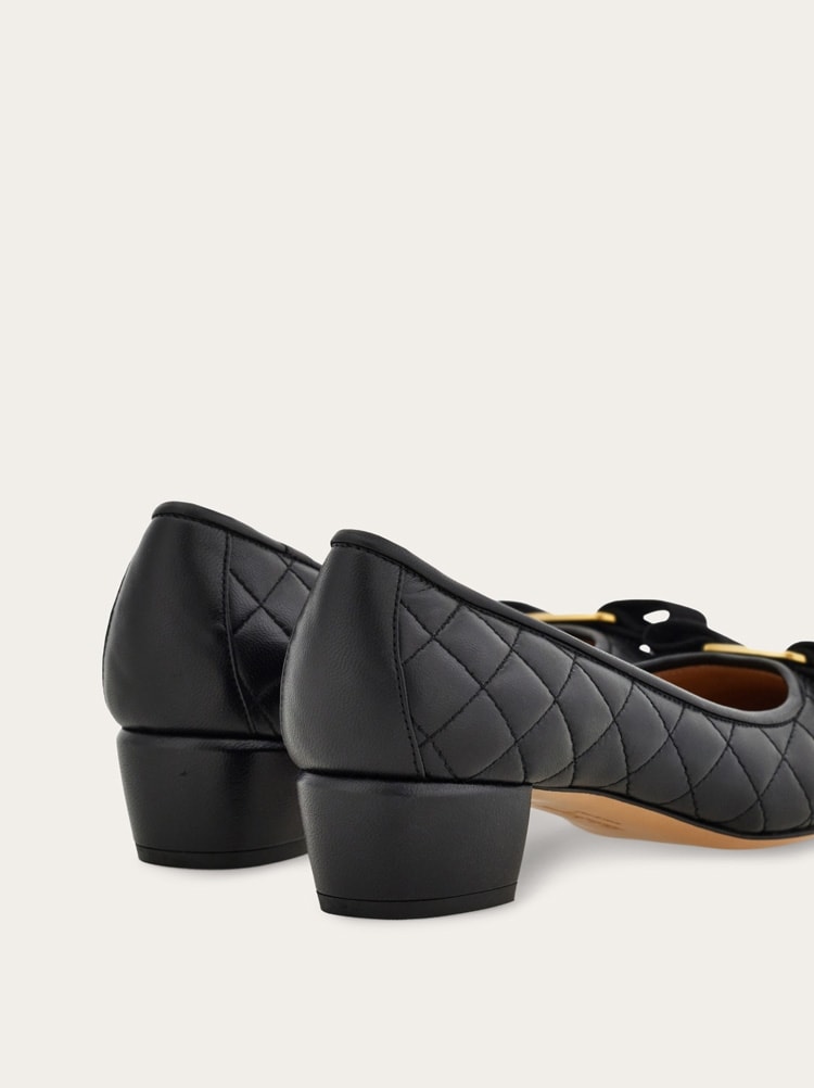 Vara Pumps Gallery image 7