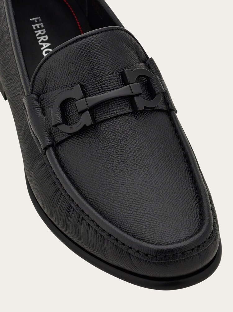 Mocassin ornement Gancini Gallery image 6