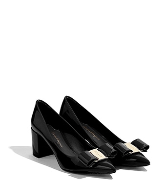 Women SALVATORE FERRAGAMO Court Soft Leather Black BZ87204 Women SALVATORE FERRAGAMO Court Soft Leather Black BZ87204