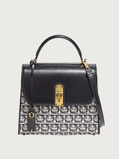 ferragamo bags outlet online