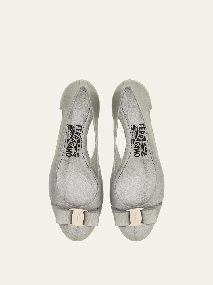 Jelly ballet flat with Vara Bow - Women | Ferragamo