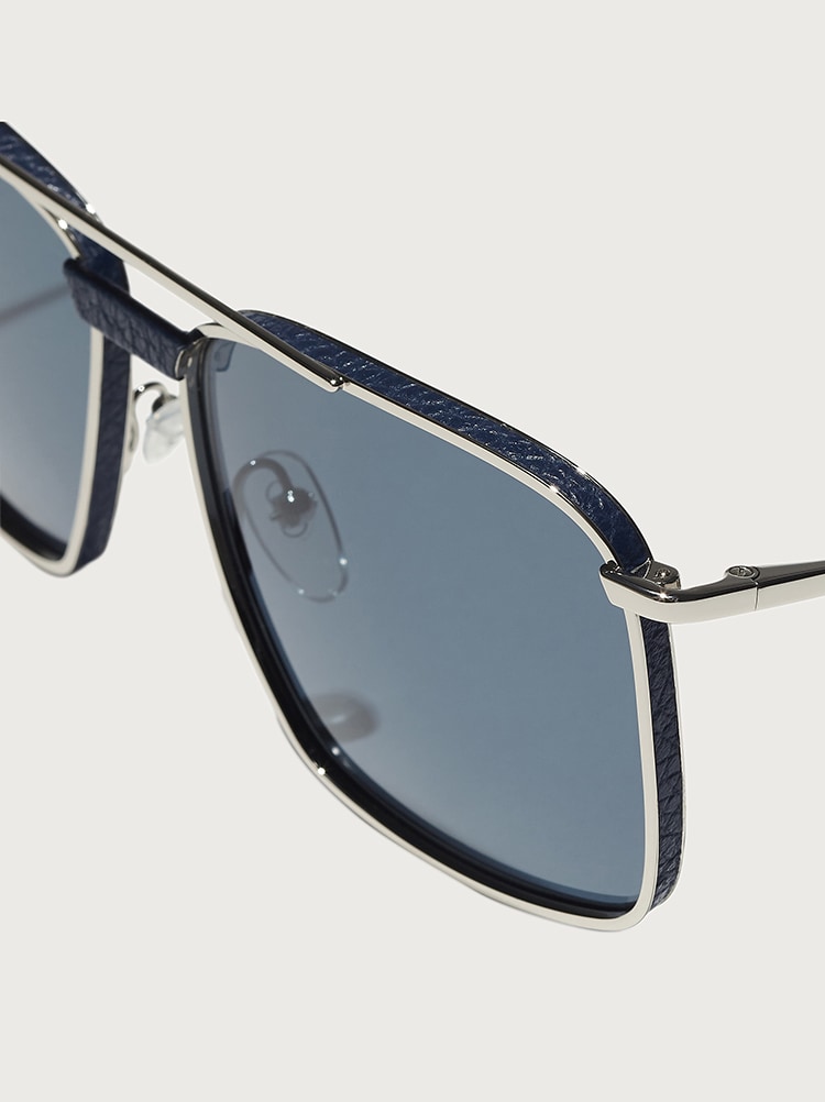 ferragamo sunglass