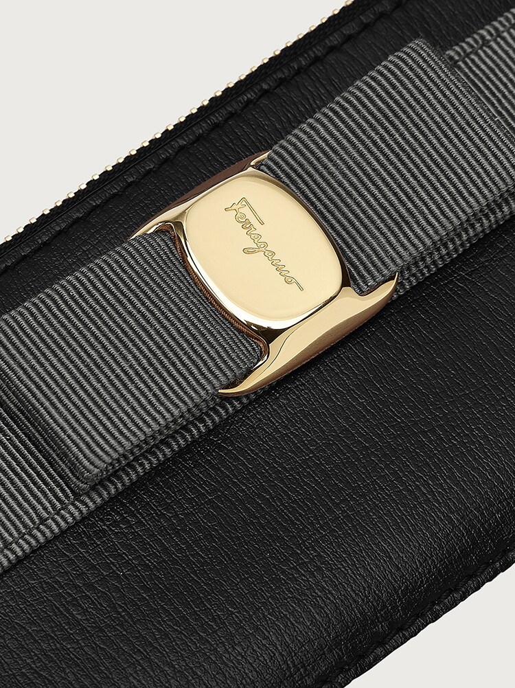 Salvatore Ferragamo サルヴァトーレ フェラガモ ヴァラリボン カード