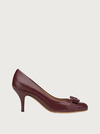 ferragamo ladies shoes on sale