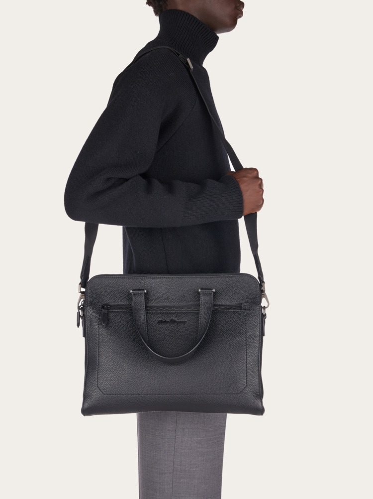ビジネスバッグ・アタッシュケース FERRAGAMO FW25 LEATHER BUSINESS BAG (740811 240133001) Salvatore Ferragamo] ビジネスバッグ (FERRAGAMO/ビジネス