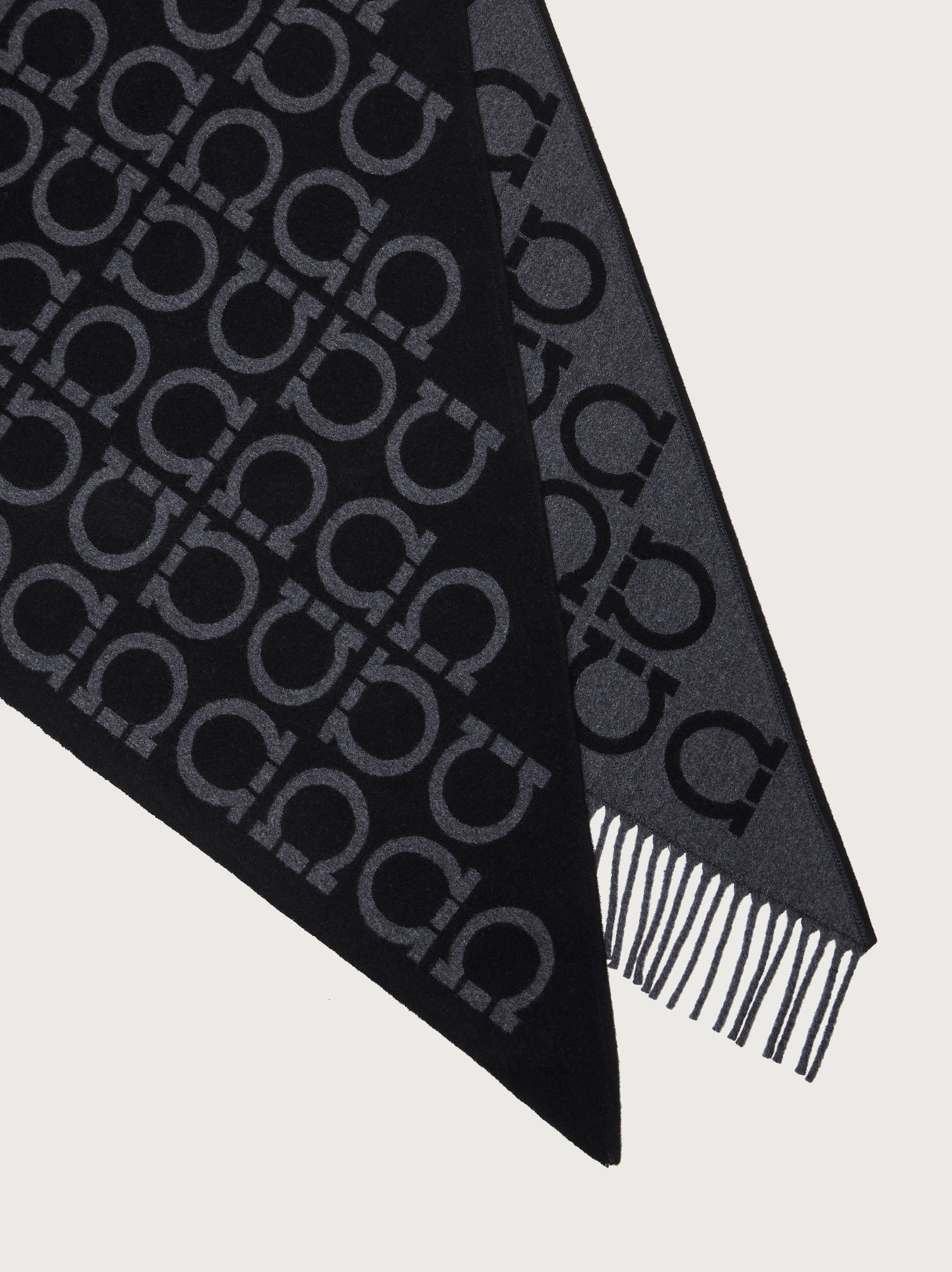 Ferragamo scarf womens clearance