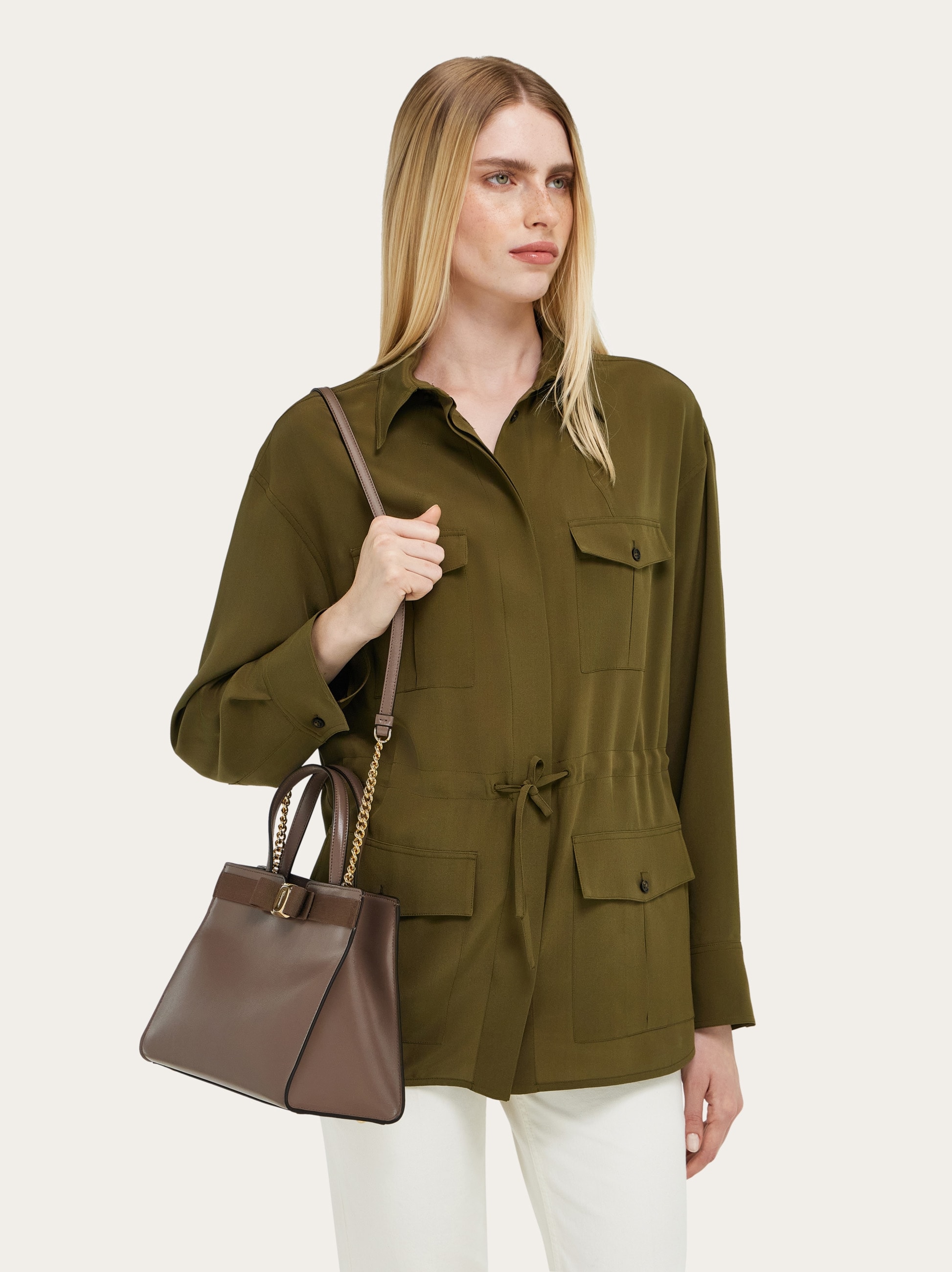 ヴァラ リボン トップハンドル - ウィメンズ | Ferragamo