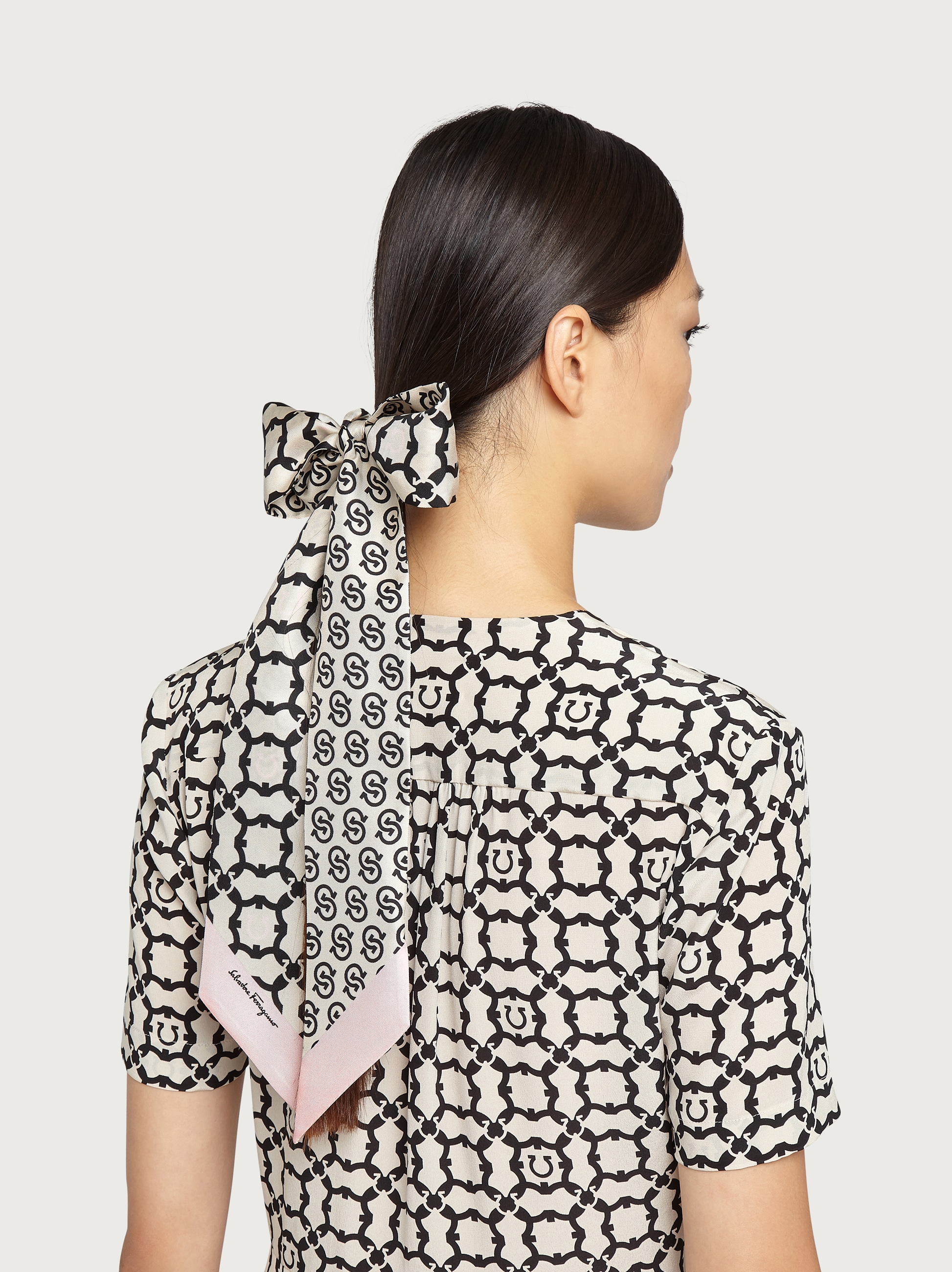 Salvatore ferragamo twilly clearance