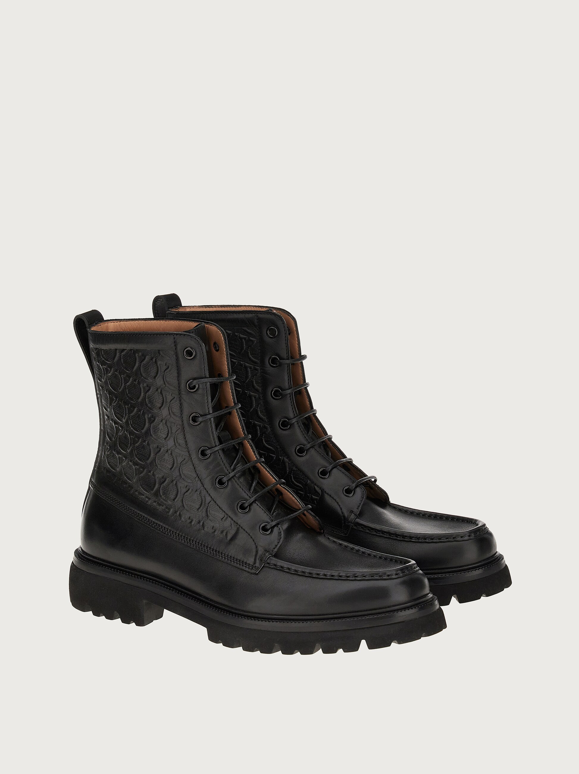 Stivali Salvatore Ferragamo: Acquista fino al −69% | Stylight