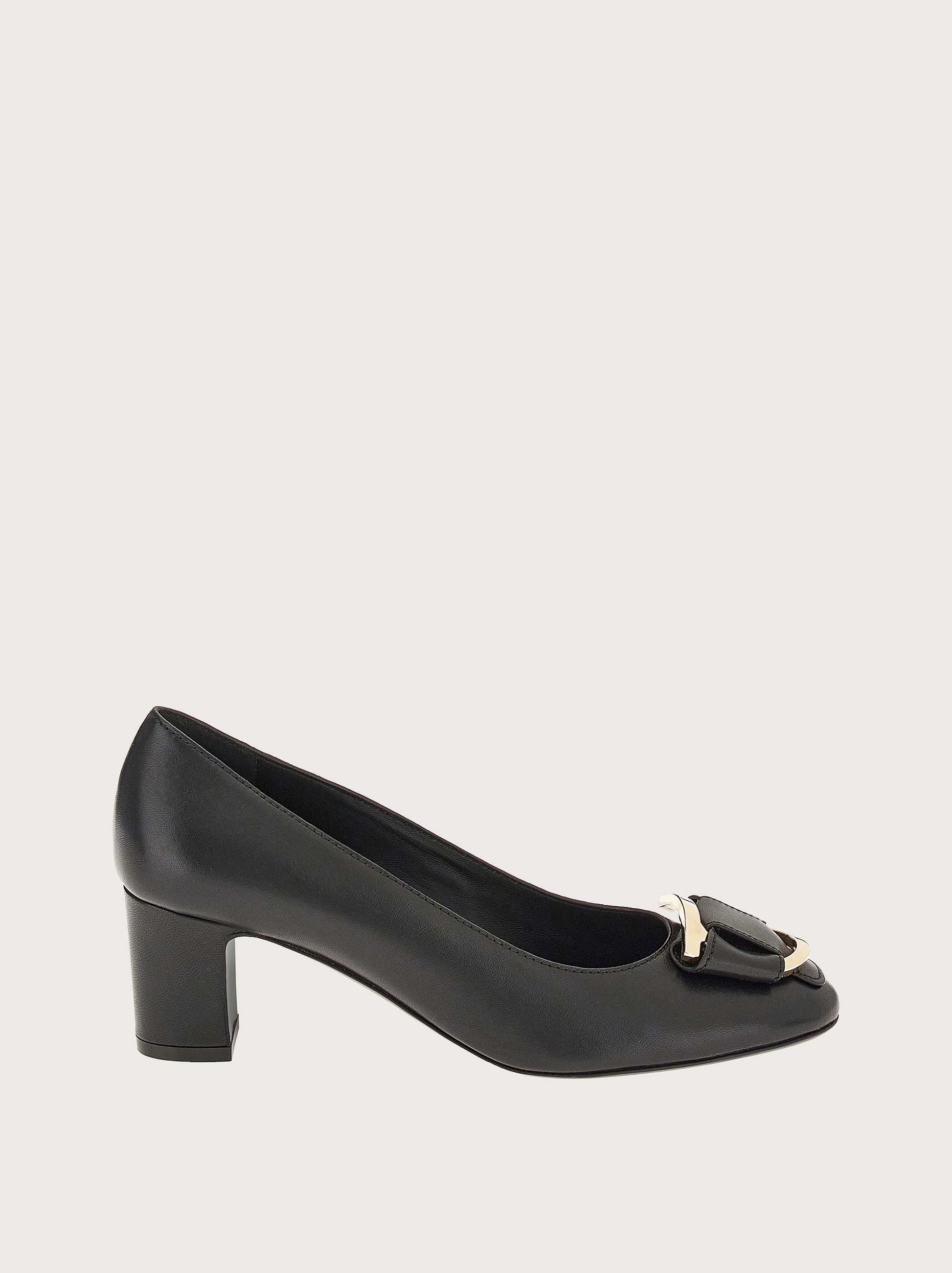 Ferragamo gancini pump Clearance