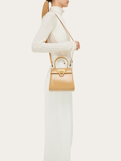 美品♡Ferragamo デニム バックストラップ モード エ ジャコモ ディッシィ MODE ET JACOMO D'ICI オープン