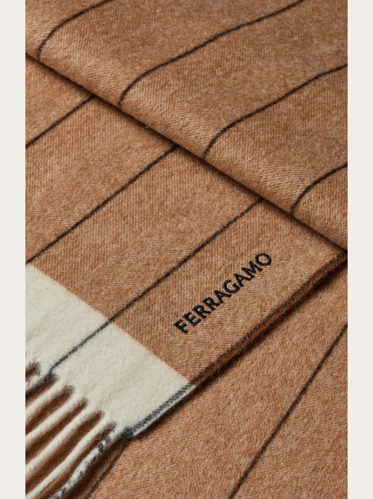 【関税&送料込】Salvatore Ferragamo Brown Cashmere Scarf Cashmere scarf - Men | Ferragamo