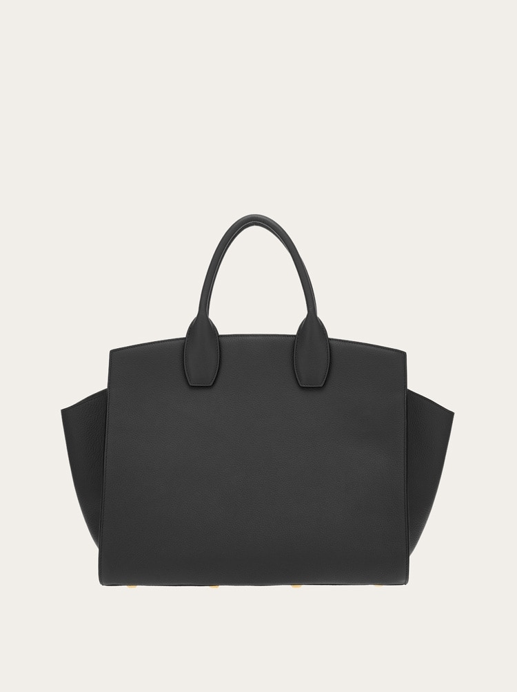 ★Ferragamo★211772 752737 スタジオ トートバッグ Ferragamo Studio soft bag (L) - Women | Ferragamo