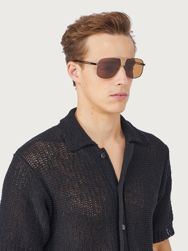 Navigator frame sunglasses Gallery image 3