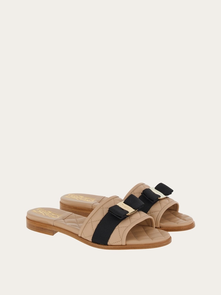 Salvatore Ferragamo フェラガモ ヴァラボウ スライドサンダル セール 17%OFF】SALVATORE FERRAGAMO サンダル LYLIA J ヴィラ