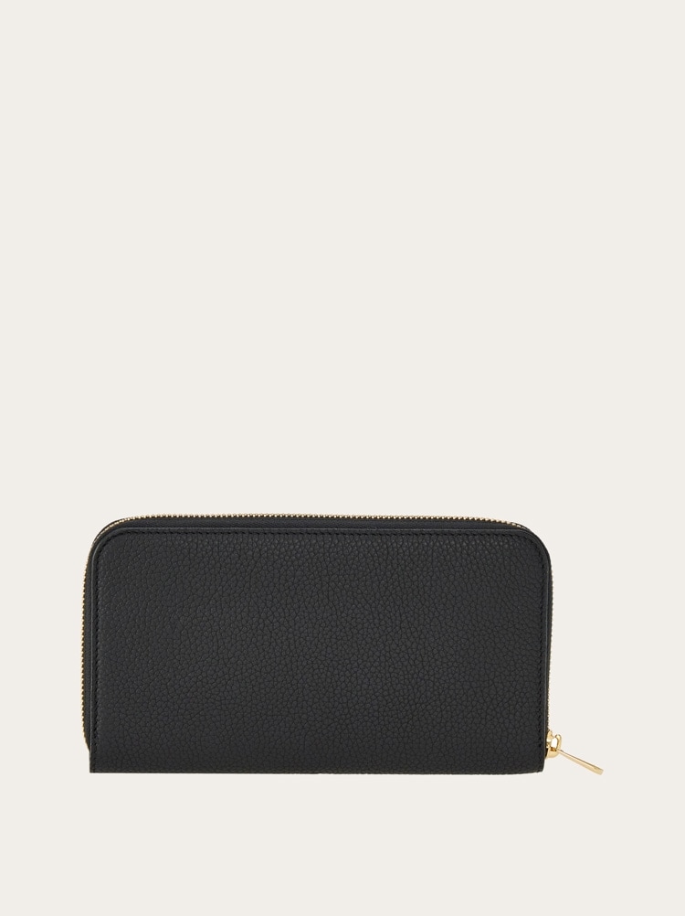 【FERRAGAMO】GANCINI WALLET FERRAGAMO Gancini Soft Wallet on Chain | Bloomingdale's