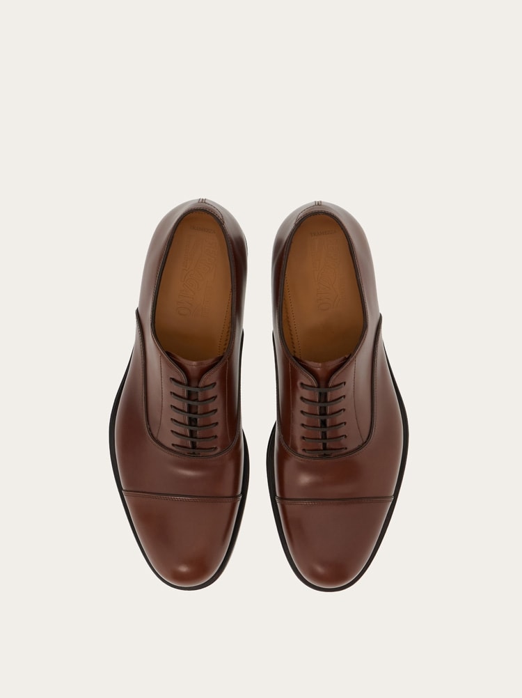 FERRAGAMO ブラウン スエード ドライビングシューズ ガンチーニ ドライビングシューズ - メンズ | Ferragamo