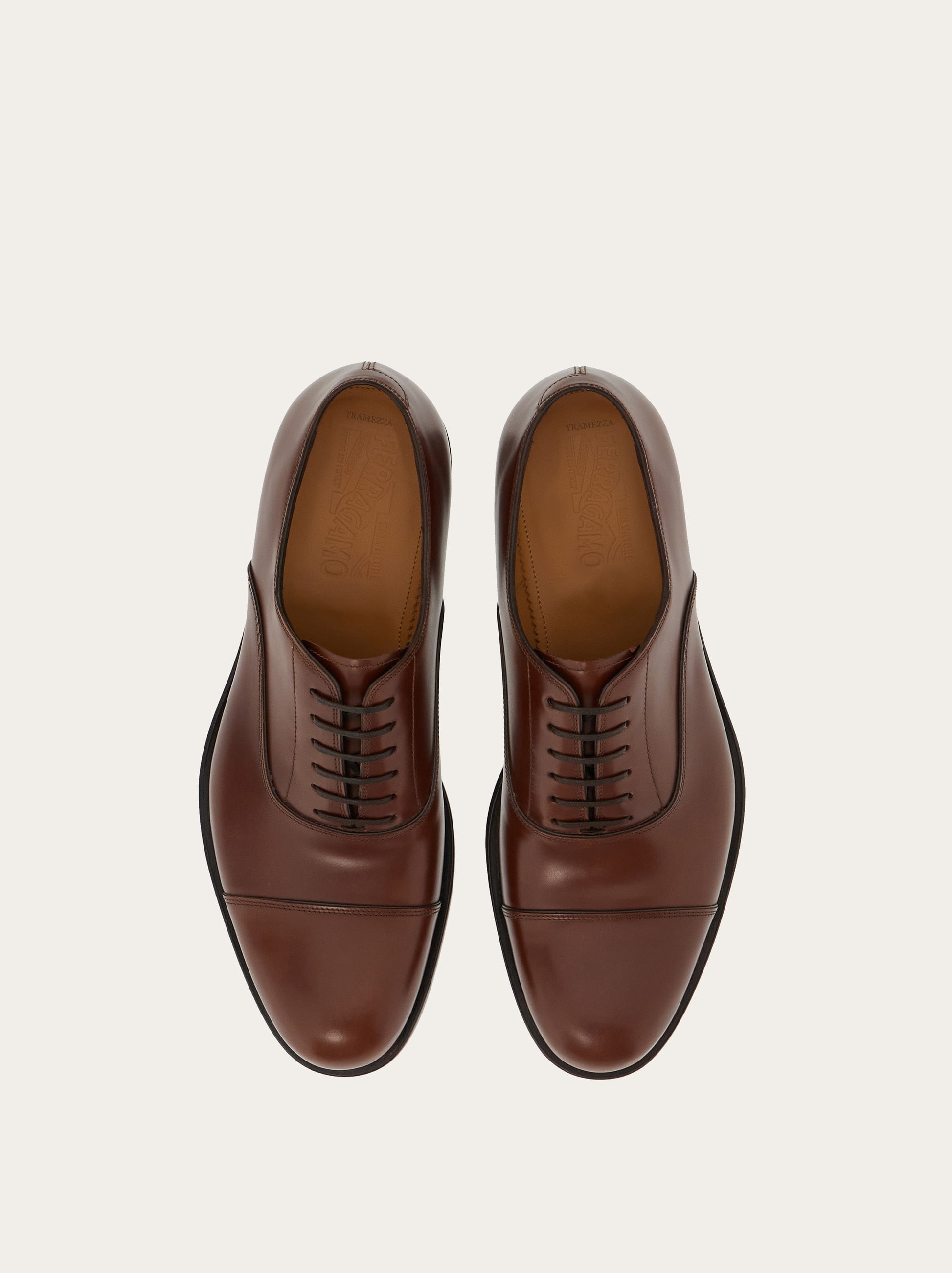 [値下げ] 新品　Ferragamo ブラウン 3cm ヒール FERRAGAMO フェラガモ エナメル パンプス ベージュ Salvatore