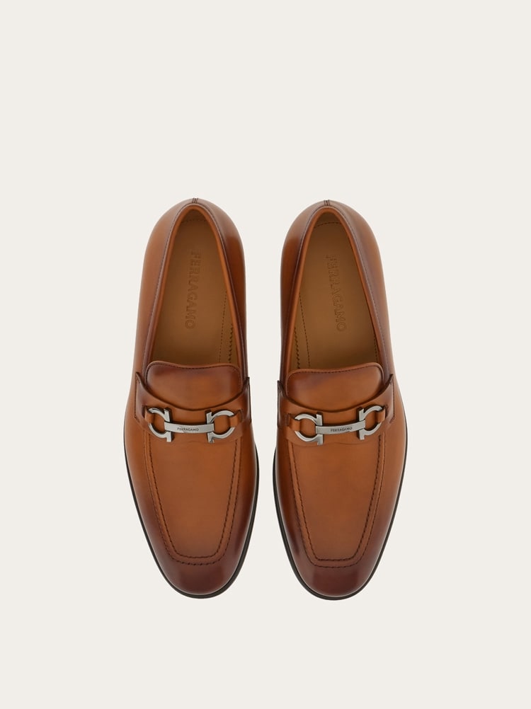 Salvatore Ferragamo｜FLAT SHOES/LOAFERS (01M621 766427) Salvatore Ferragamo Loafers, Size 37 EU