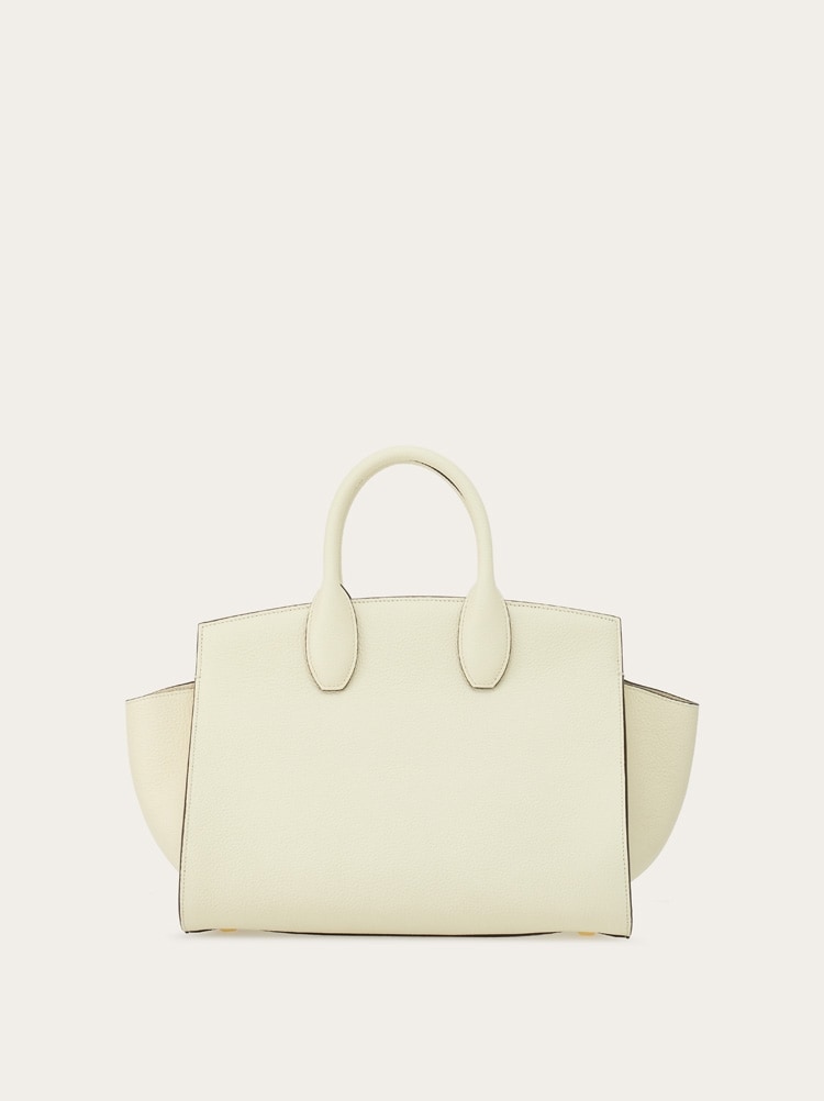 ★Ferragamo★211772 752737 スタジオ トートバッグ Ferragamo Studio soft bag (L) - Women | Ferragamo