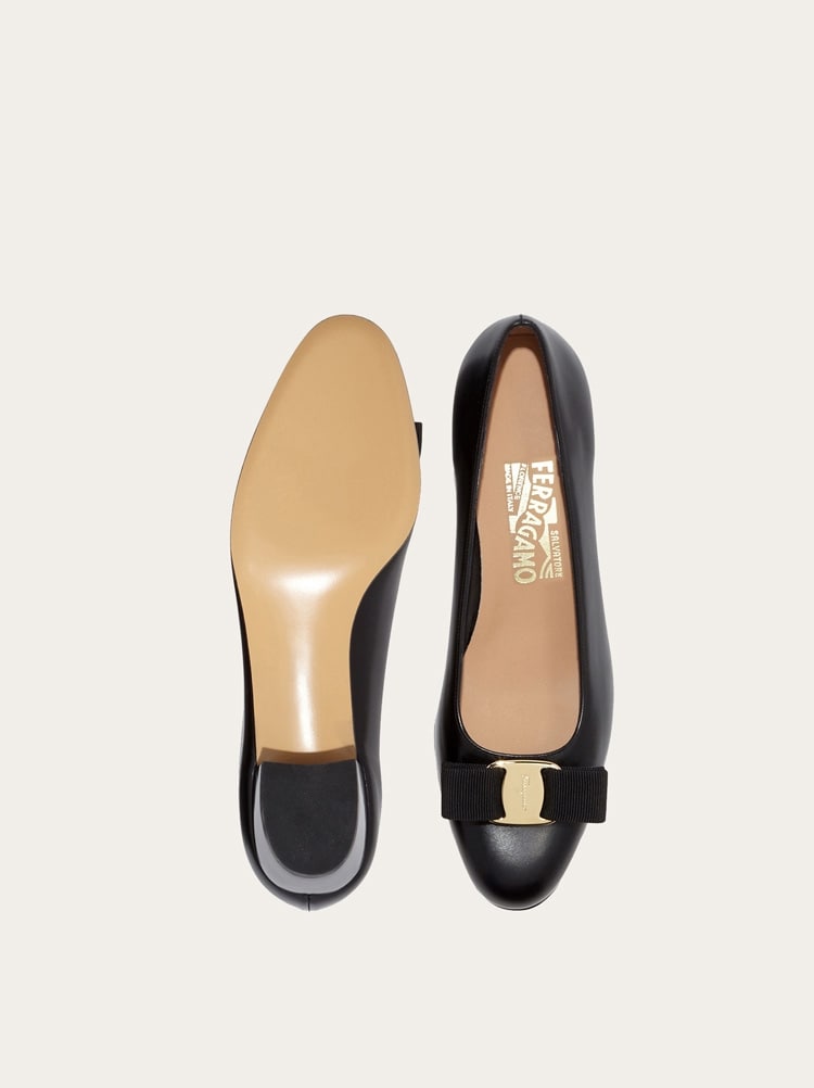 Vara Pumps Gallery image 4