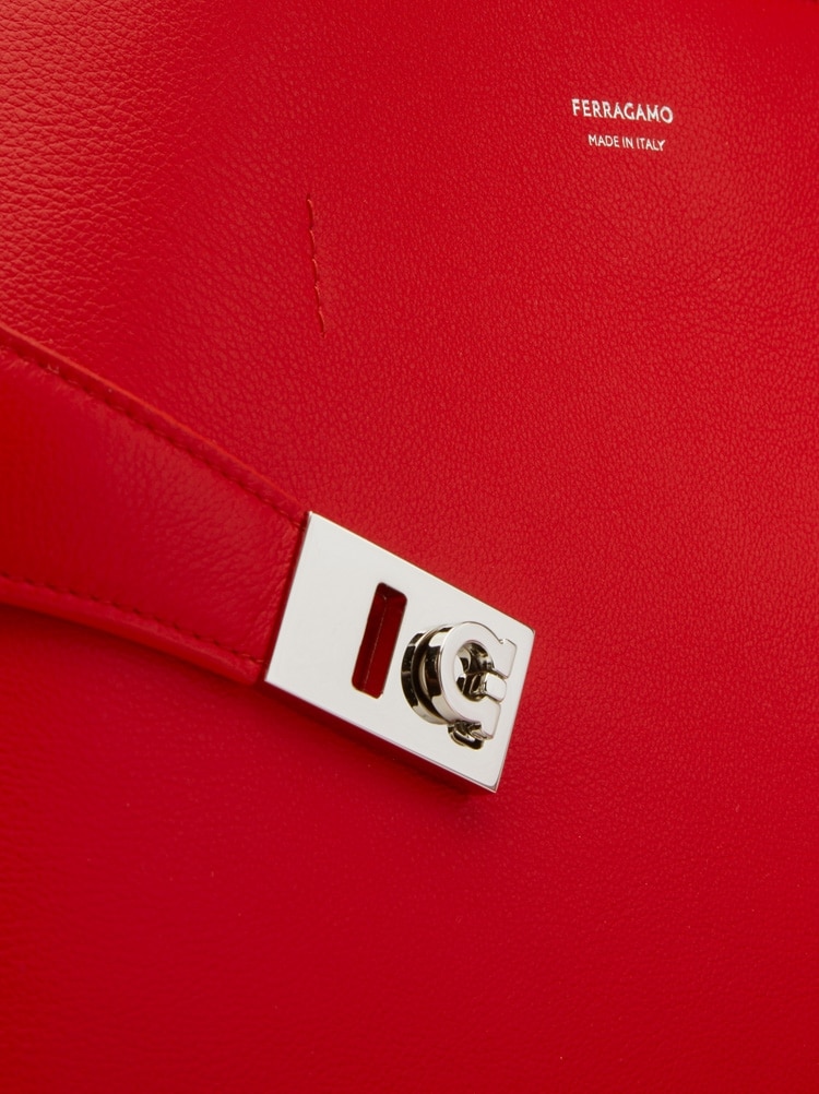 Hug Handtasche (L) Gallery image 6
