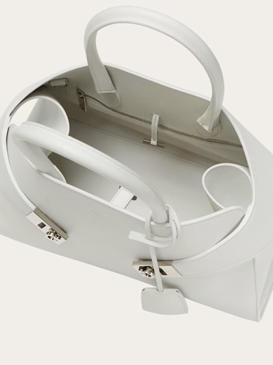 Hug handbag (M) - Women | Ferragamo
