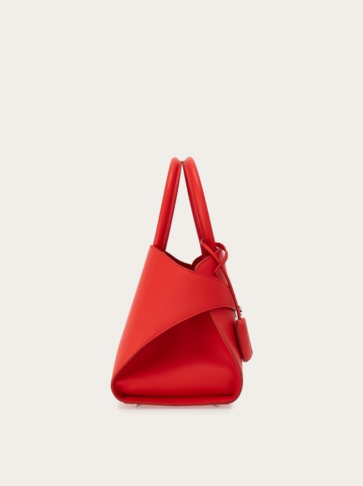 Hug handbag (M) Gallery image 4