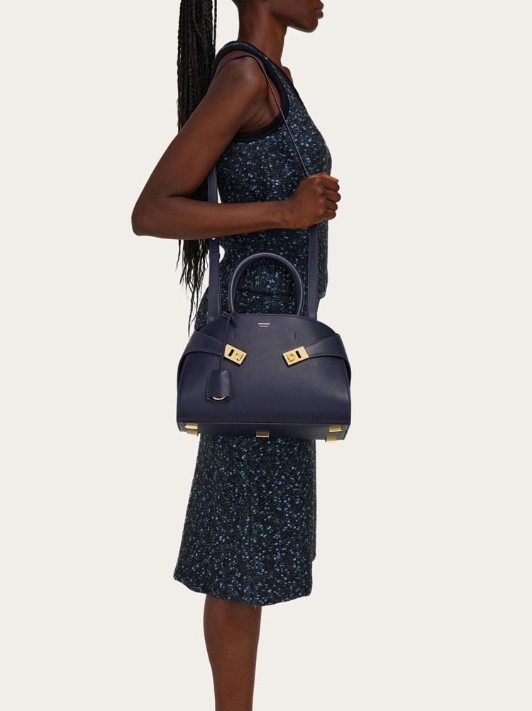 バッグ FERRAGAMO New SALVATORE FERRAGAMO,Maxi Gancio Logo,Zip Hobo Bag