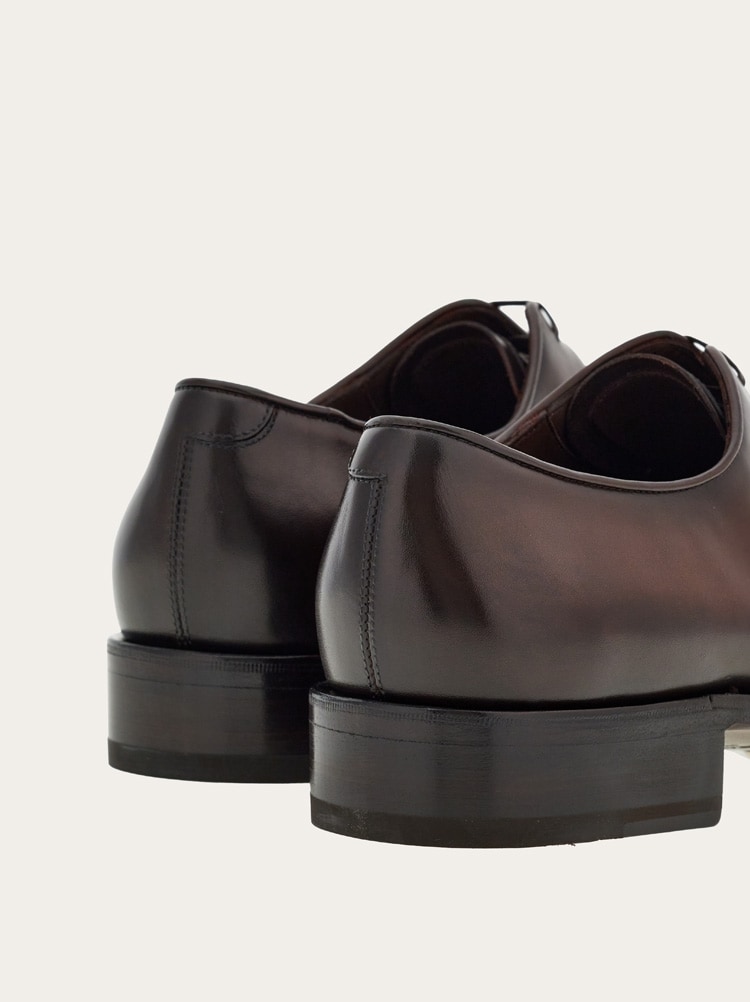 サルヴァトーレ　フェラガモ　レースアップシューズ　8D FERRAGAMO Salvatore Ferragamo サルヴァトーレフェラガモ Lace
